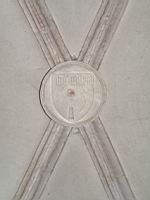 Chatillon-sur-Chalaronne, Eglise, Chapelle des corporations du bois, Clef de voute, Blason a la hache